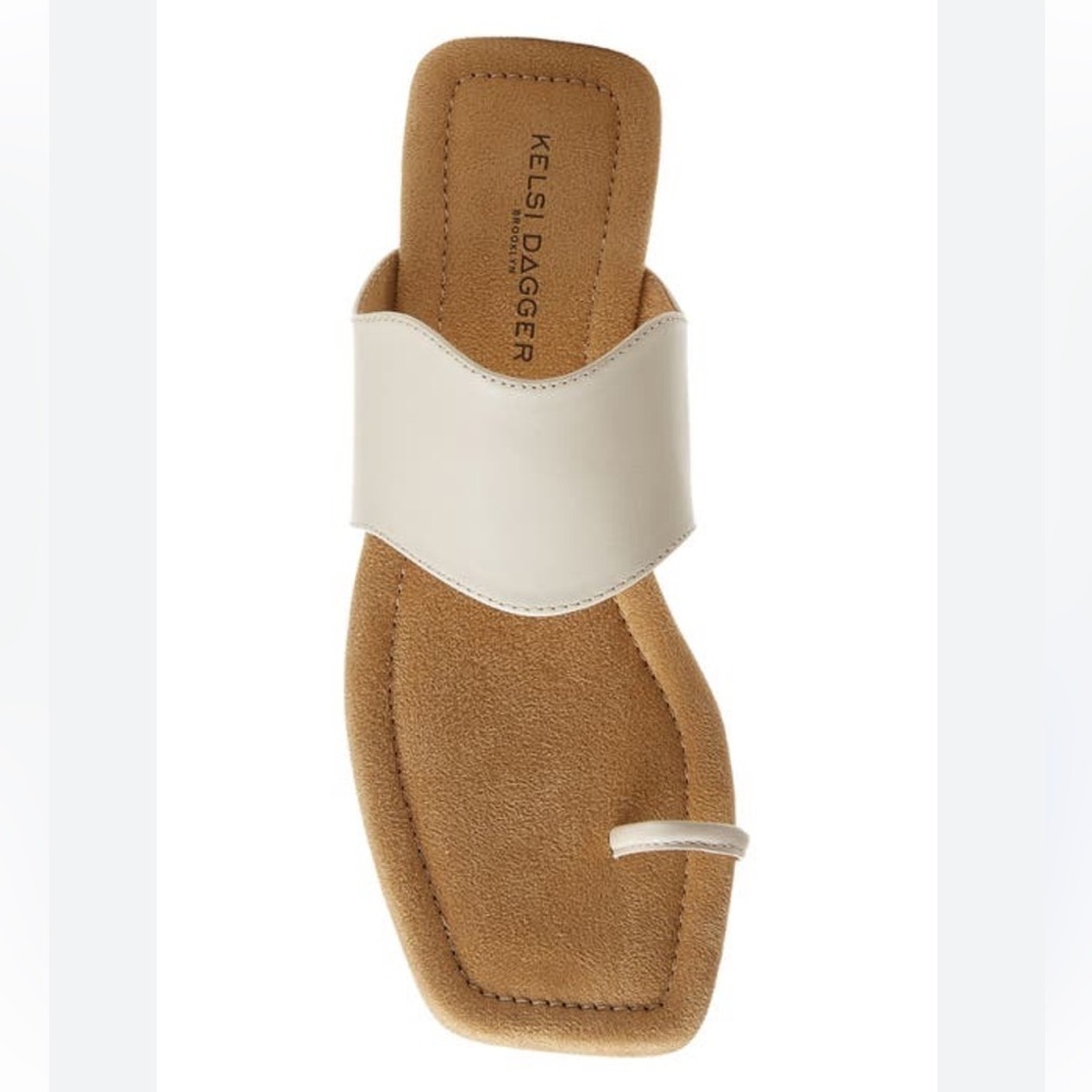 NWOB Kelsi Dagger Brooklyn Theo Ivory Leather Toe Ring Sandals Size 5.5